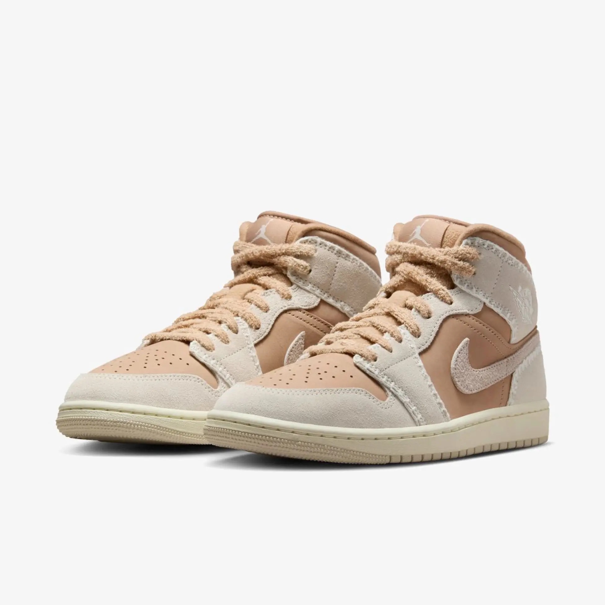 Жіночі кросівки WMNS AIR JORDAN 1 MID SE HV4269-200 — фото 6