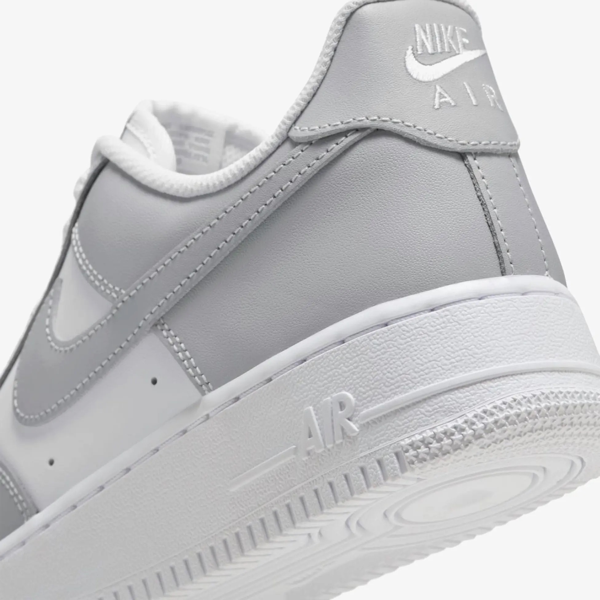 Чоловічі кросівки NIKE AIR FORCE 1 07 FD9763-101, 42 — фото 9