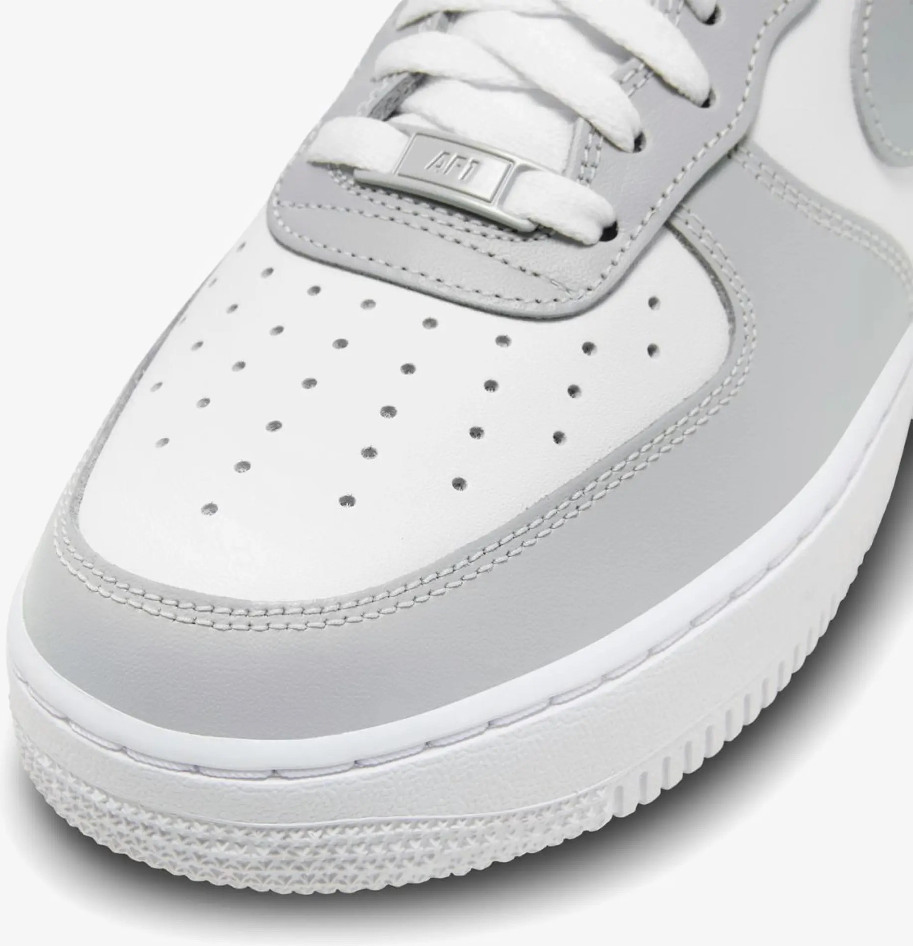 Чоловічі кросівки NIKE AIR FORCE 1 07 FD9763-101, 42 — фото 8