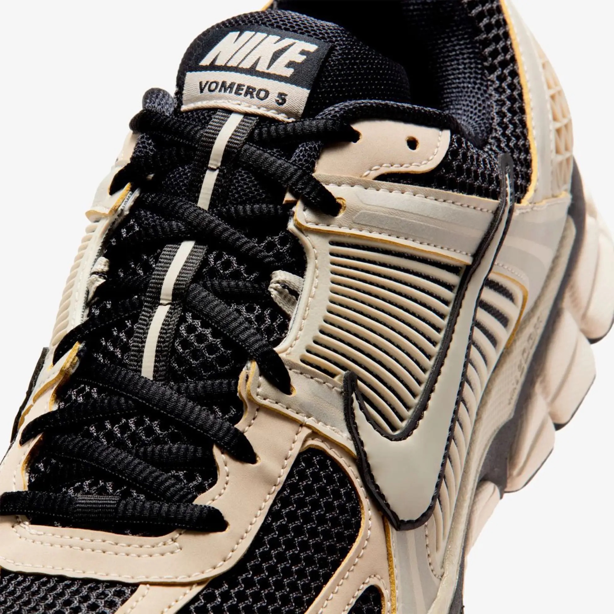 Чоловічі кросівки NIKE ZOOM VOMERO 5 FJ4151-008 — фото 5
