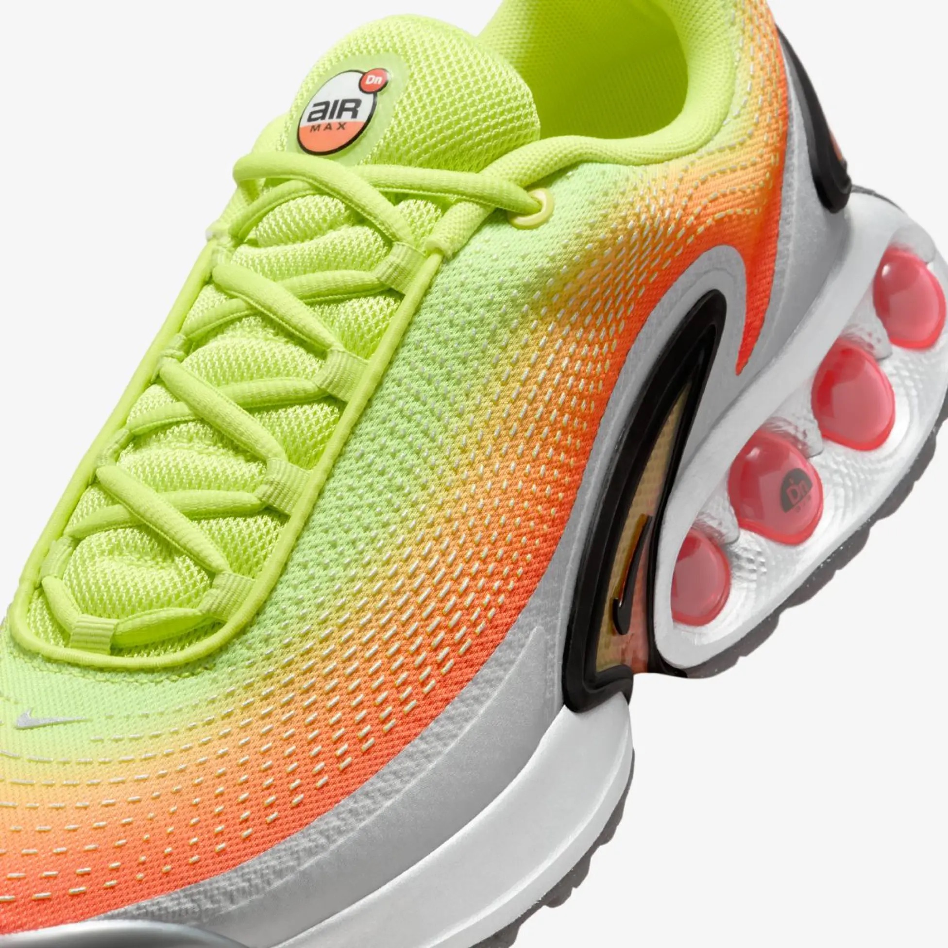 Чоловічі кросівки NIKE AIR MAX DN SE HF5531-300 — фото 1