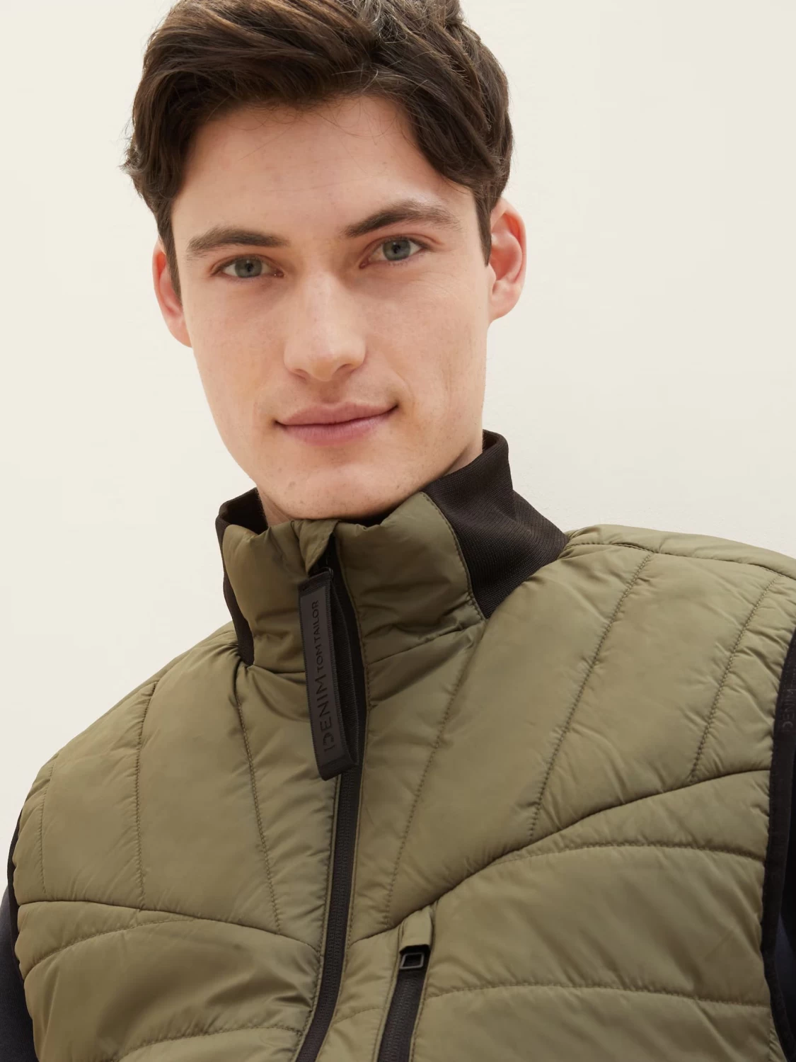 Безрукавка Denim Herren Weste 1038924-10415 Tom Tailor XXL Хакі — фото 4