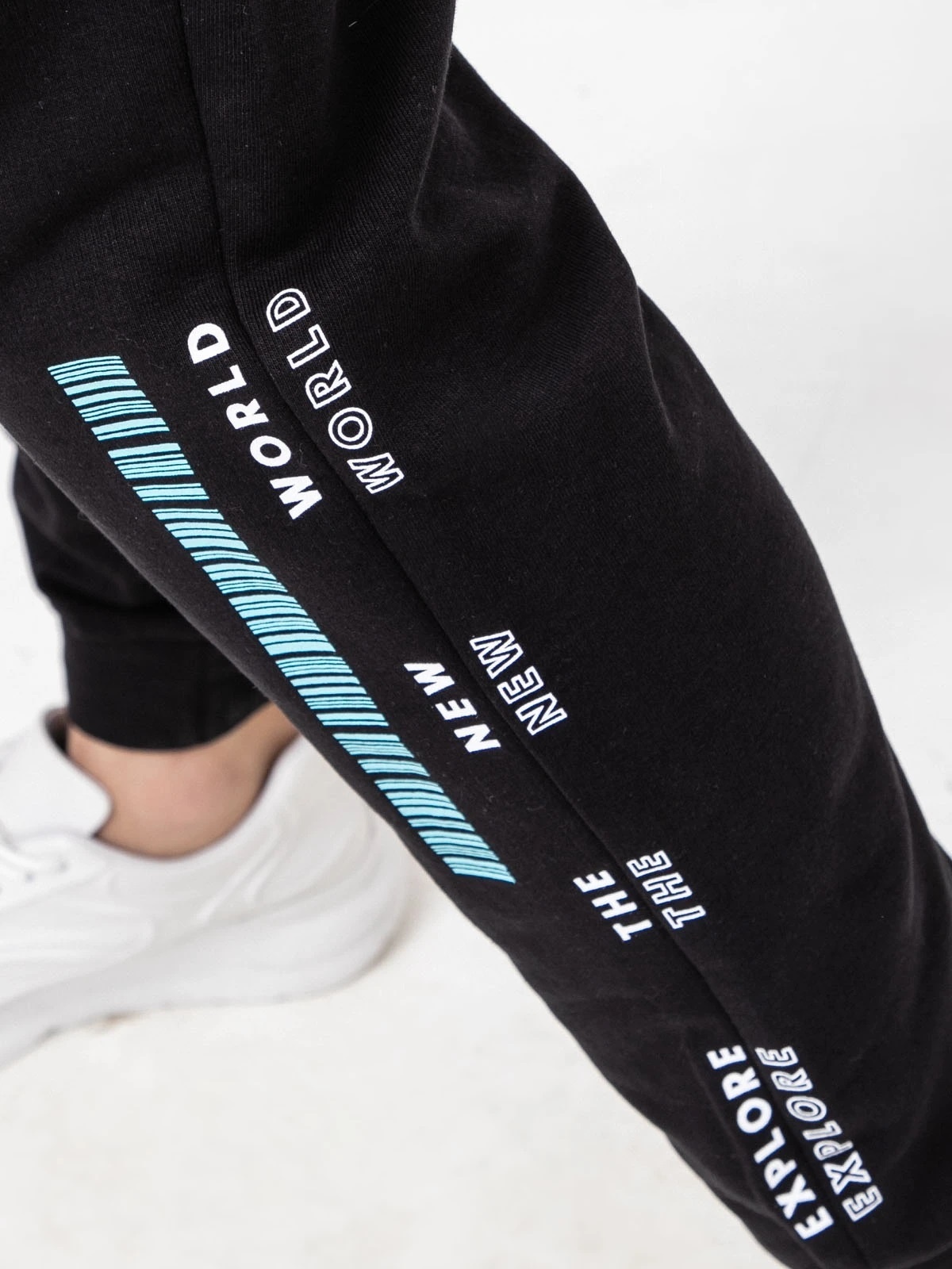 Штани JPSTGORDON JJCLAY SWEAT PANTS IN 12205877-Black Jack & Jones M Чорний — фото 5