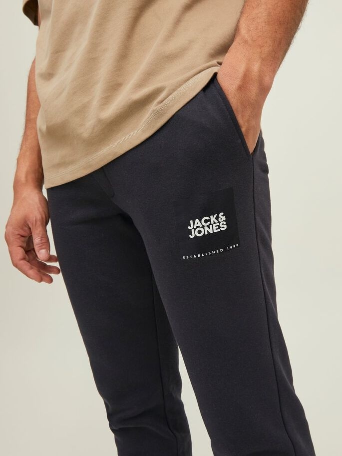Штани JPSTGORDON JJJILOCK SWEAT PANTS IN 12213281-Black Jack & Jones M Чорний — фото 5