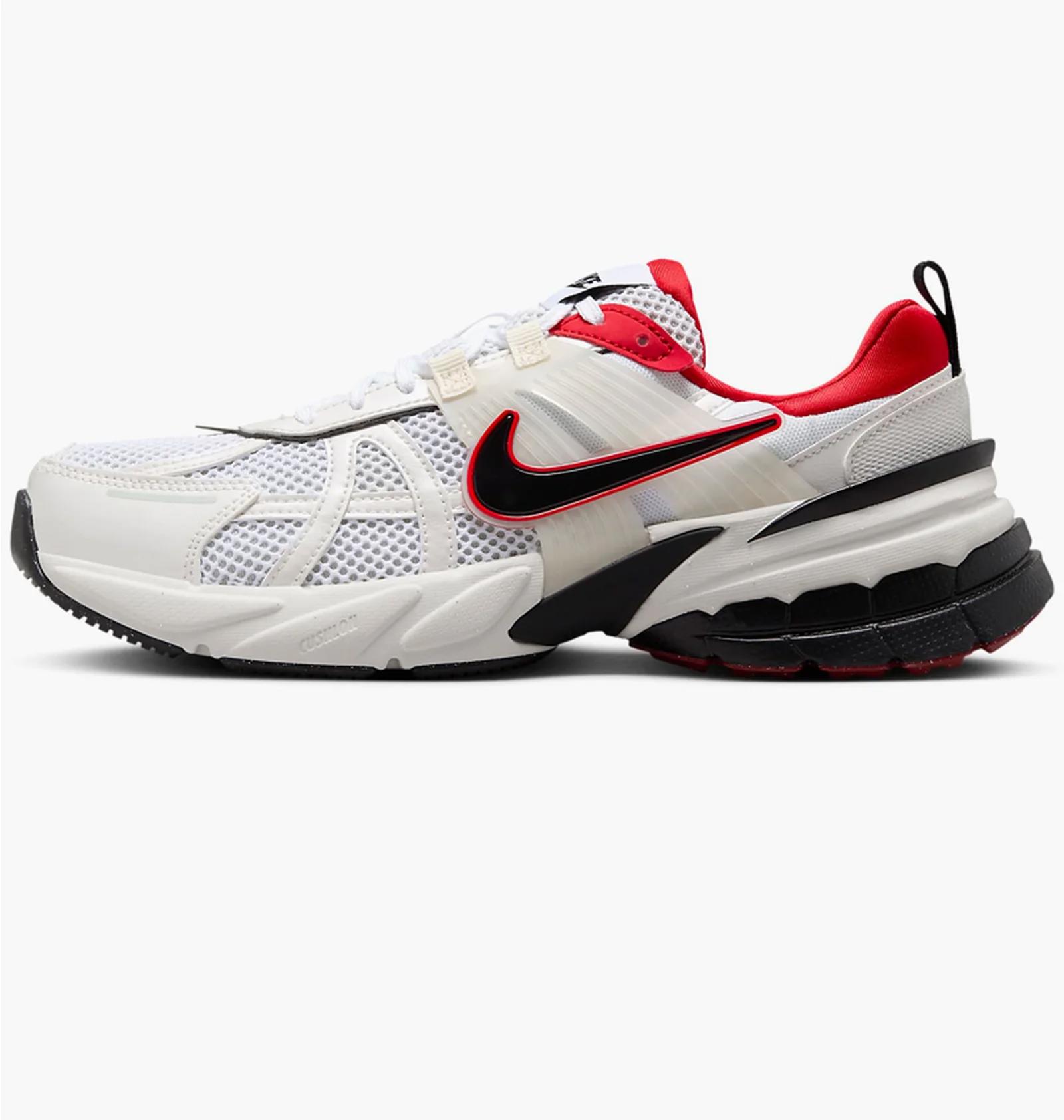 Кросівки для бігу жіночі Nike V2k Run White Red (HF0120-100) — фото 1