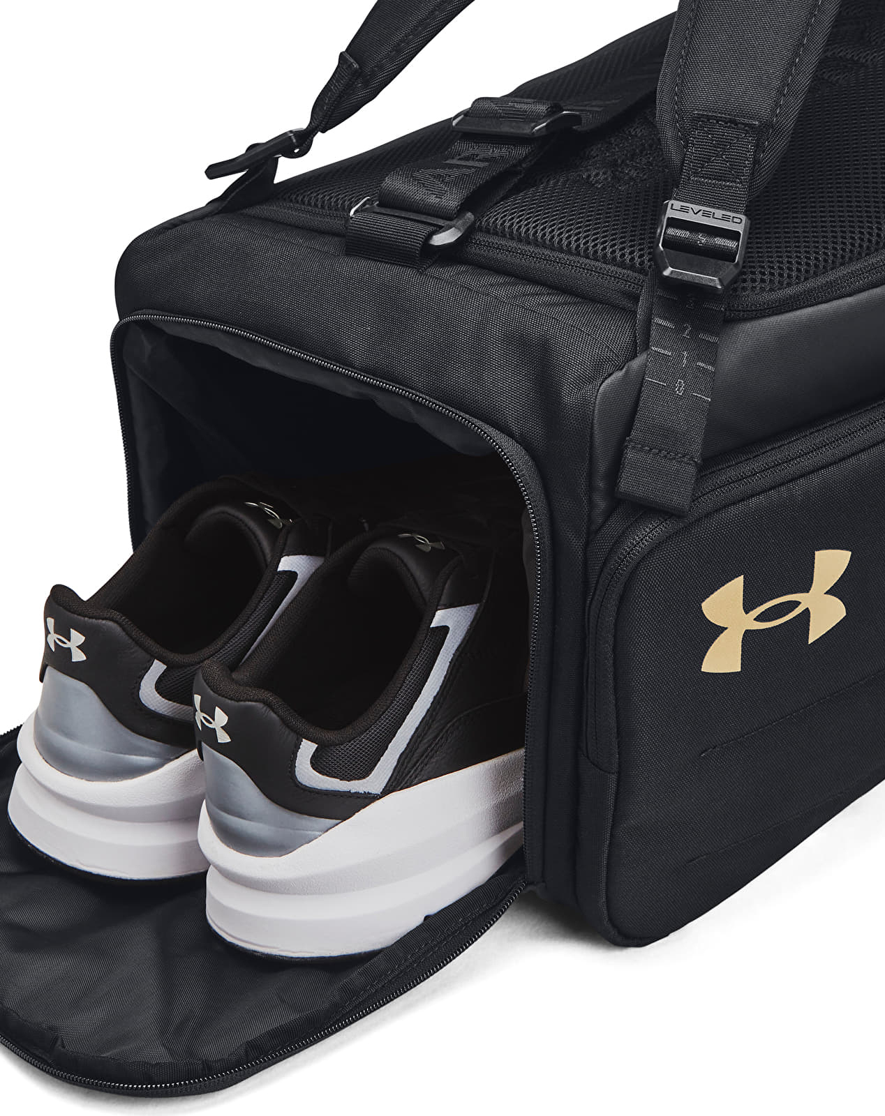 Сумка Under Armour Contain Duo SM BP Duffle 40L чорний Уні 55x40x28 см — фото 9