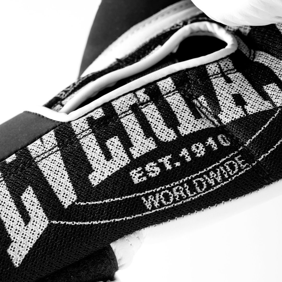 Боксерські рукавиці Everlast 1910 CLASSIC TRAINING GLOVE чорний 16 унцій (P00001713) — фото 5