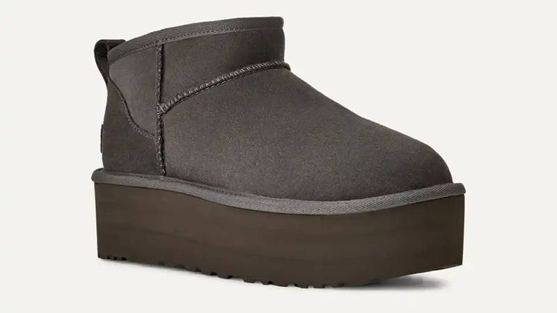 Жіноче взуття UGG UGG Classic Ultra Mini Platform Boot Charcoal — фото 4