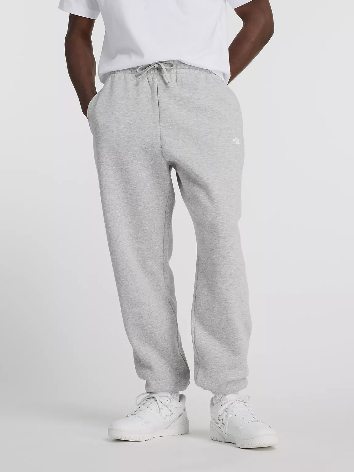 Брюки чоловічі New Balance Brushed Back Small Logo Joggers Grey (MP41503AG) — фото 1