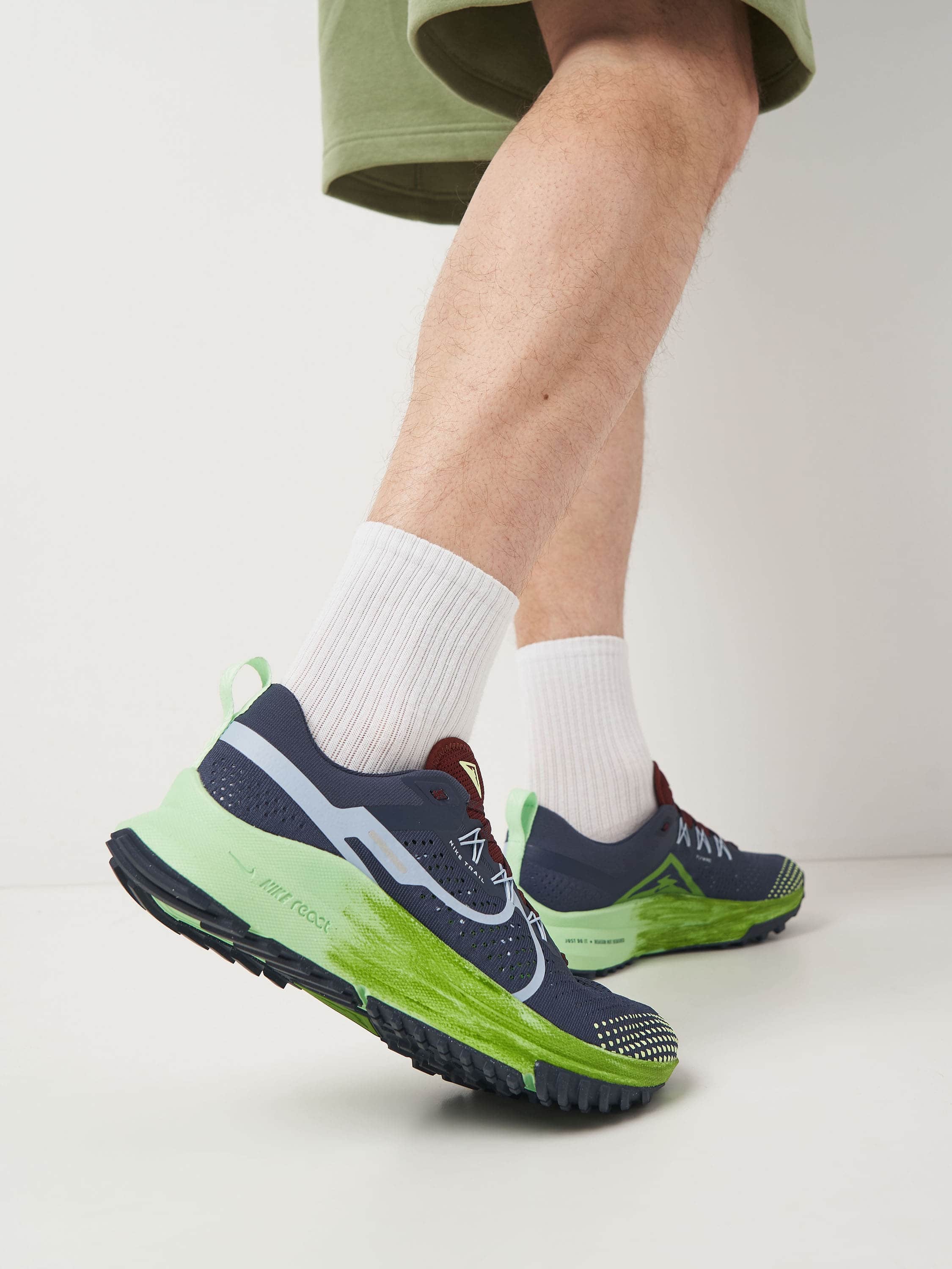Трейлові кросівки для бігу чоловічі Nike React Pegasus Trail 4 (DJ6158-403) — фото 5