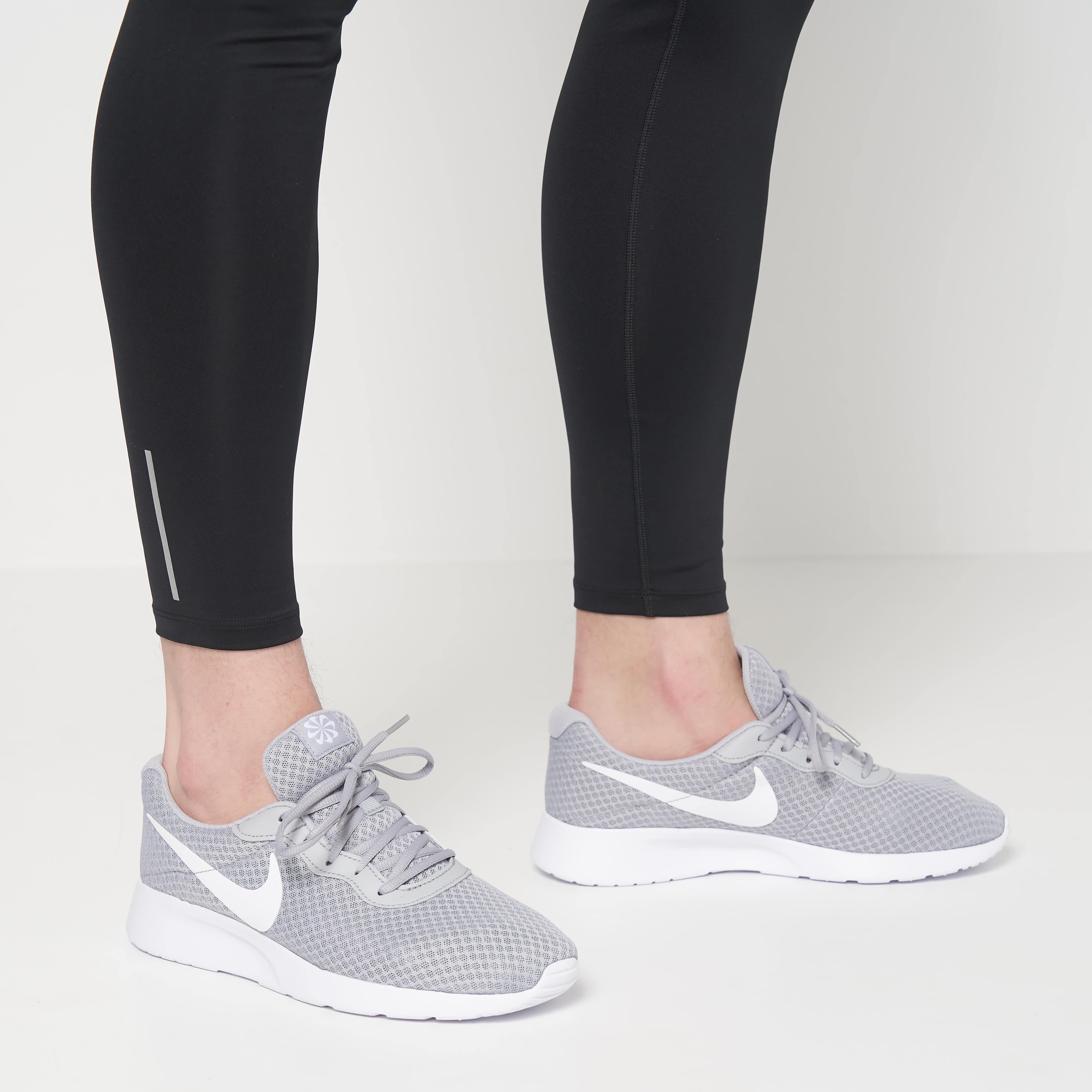 Кросівки чоловічі Nike Tanjun (DJ6258-002) — фото 9