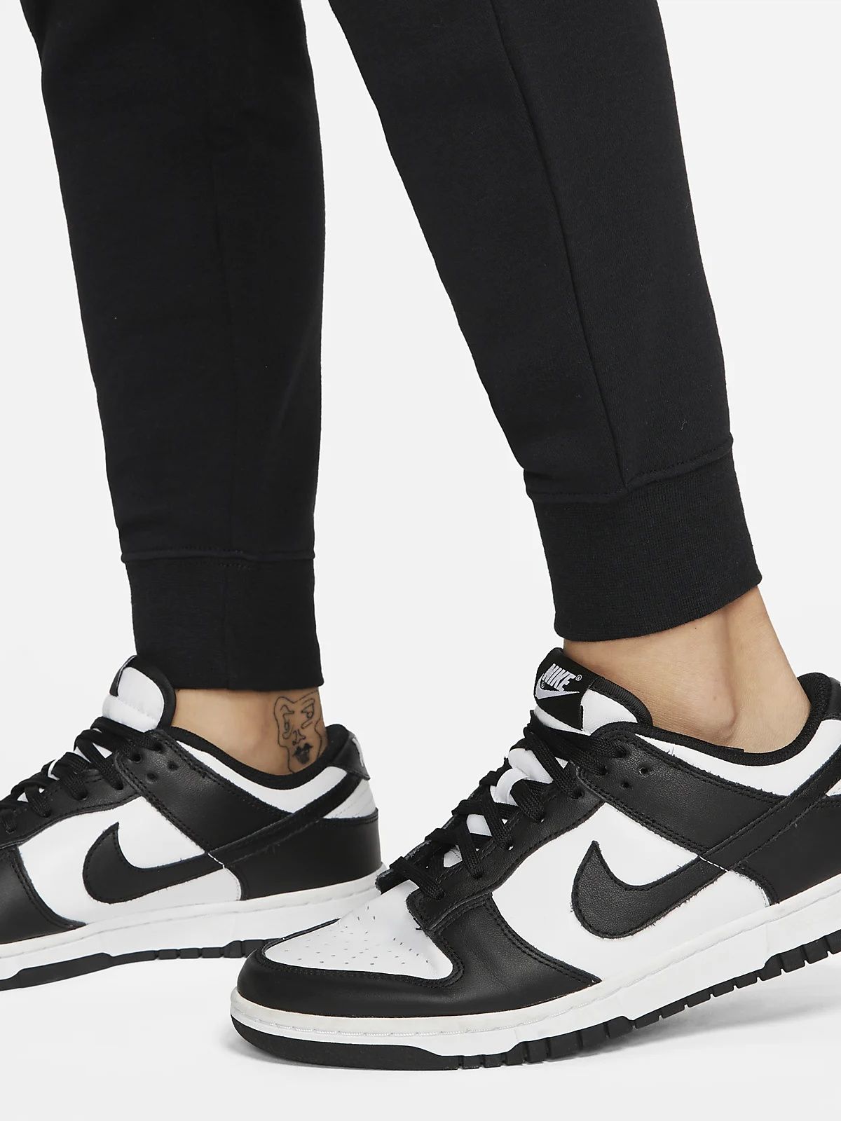 Брюки жіночі Nike W Nsw Club Flc Mr Pant Tight (DQ5174-010) — фото 3