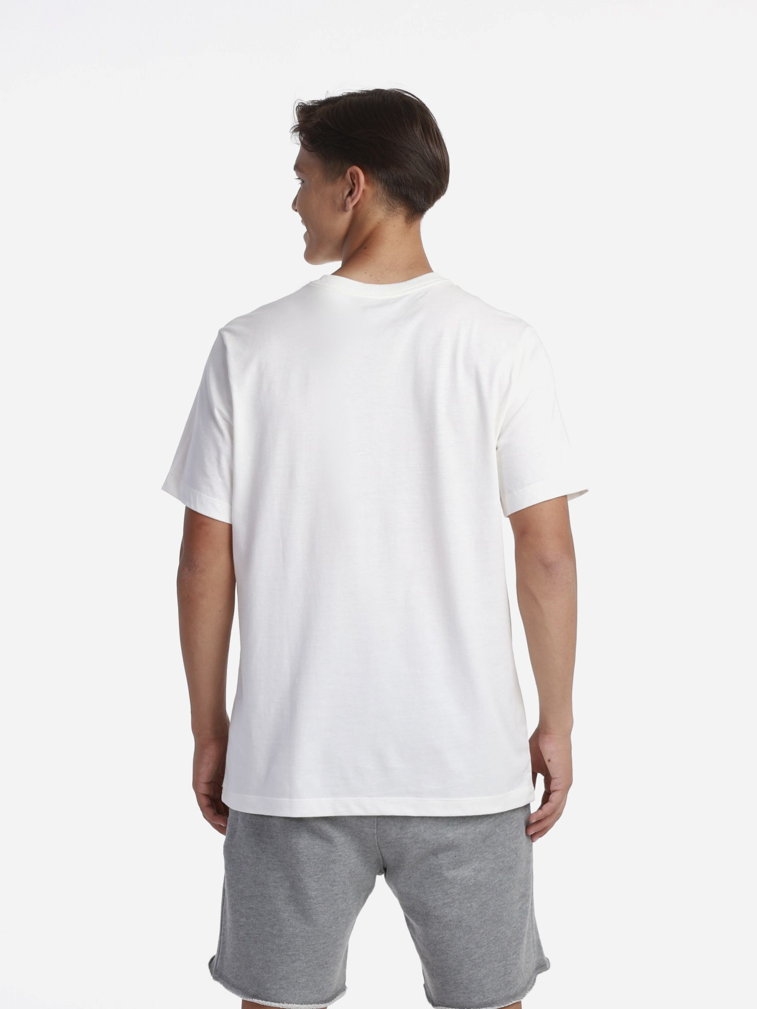 Футболка чоловіча Nike Basketball Tee (FV8410-133) — фото 3