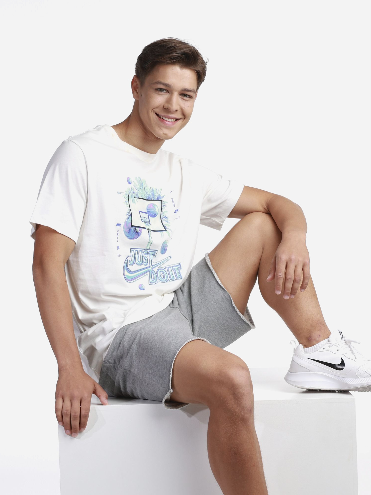 Футболка чоловіча Nike Basketball Tee (FV8410-133) — фото 6