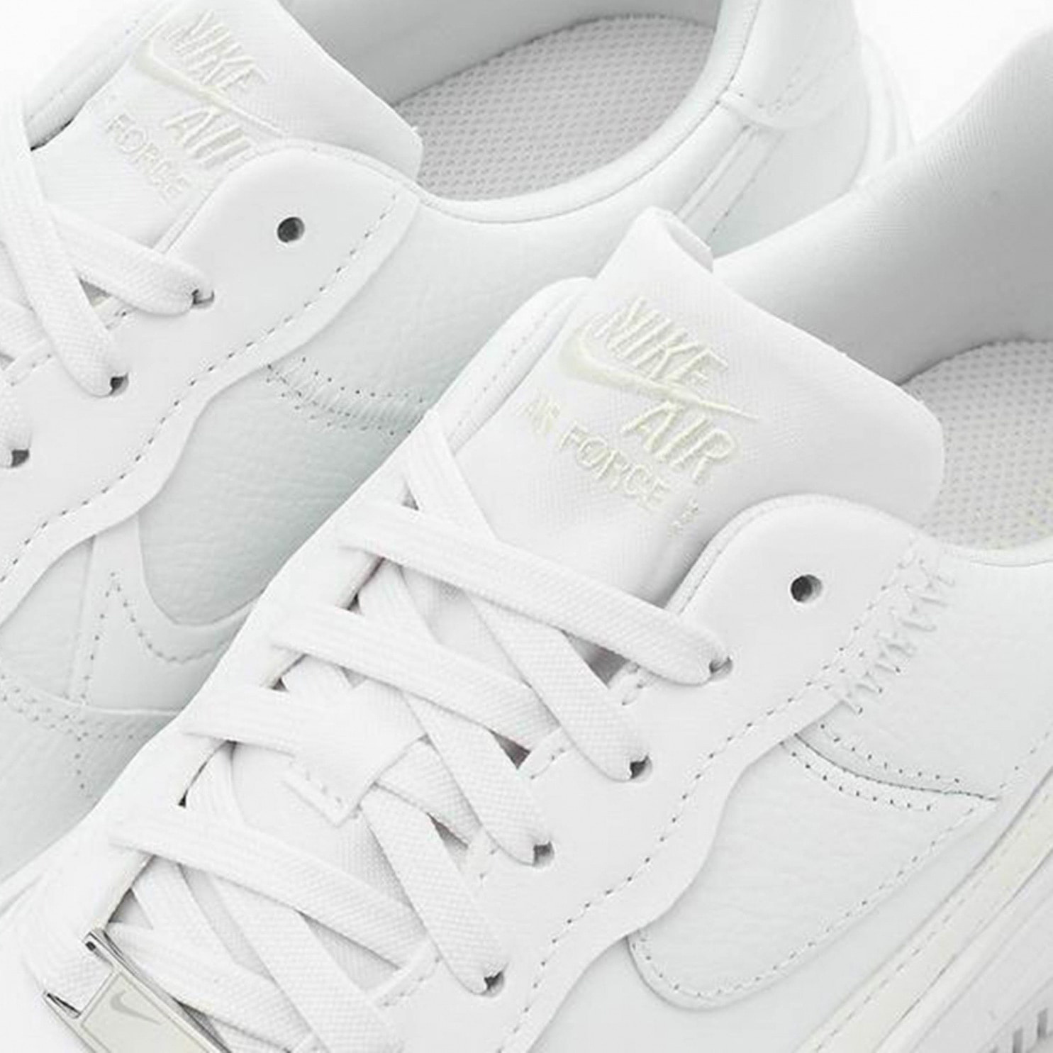 Кросівки жіночі Nike Air Force 1 Plt.Af.Orm Triple White W (DJ9946-100) — фото 3