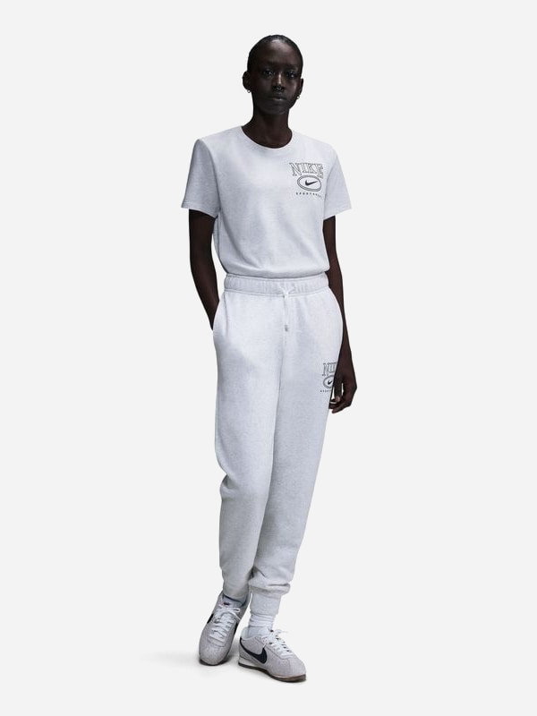 Футболка жіноча Nike Sportswear Club (IB2447-051) — фото 4