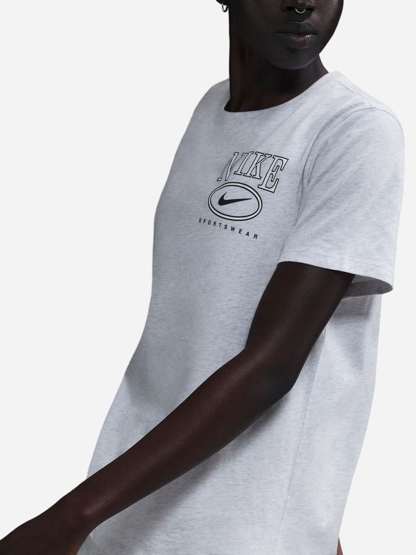 Футболка жіноча Nike Sportswear Club (IB2447-051) — фото 5