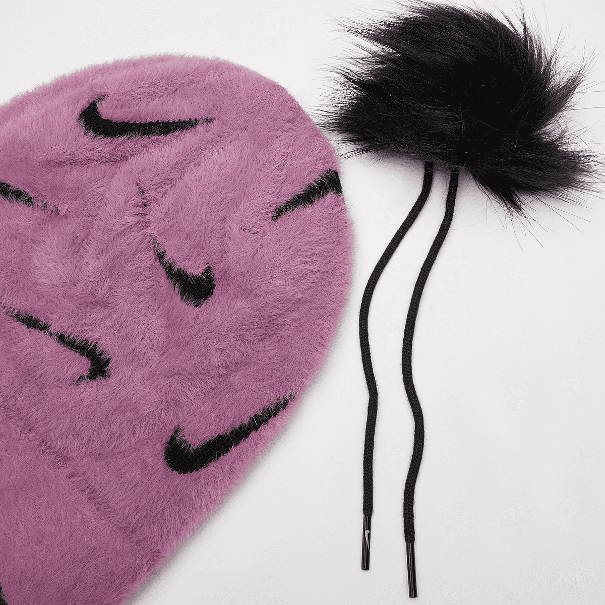 Шапка Nike Peak Pom Beanie FZ3062-523 — фото 6