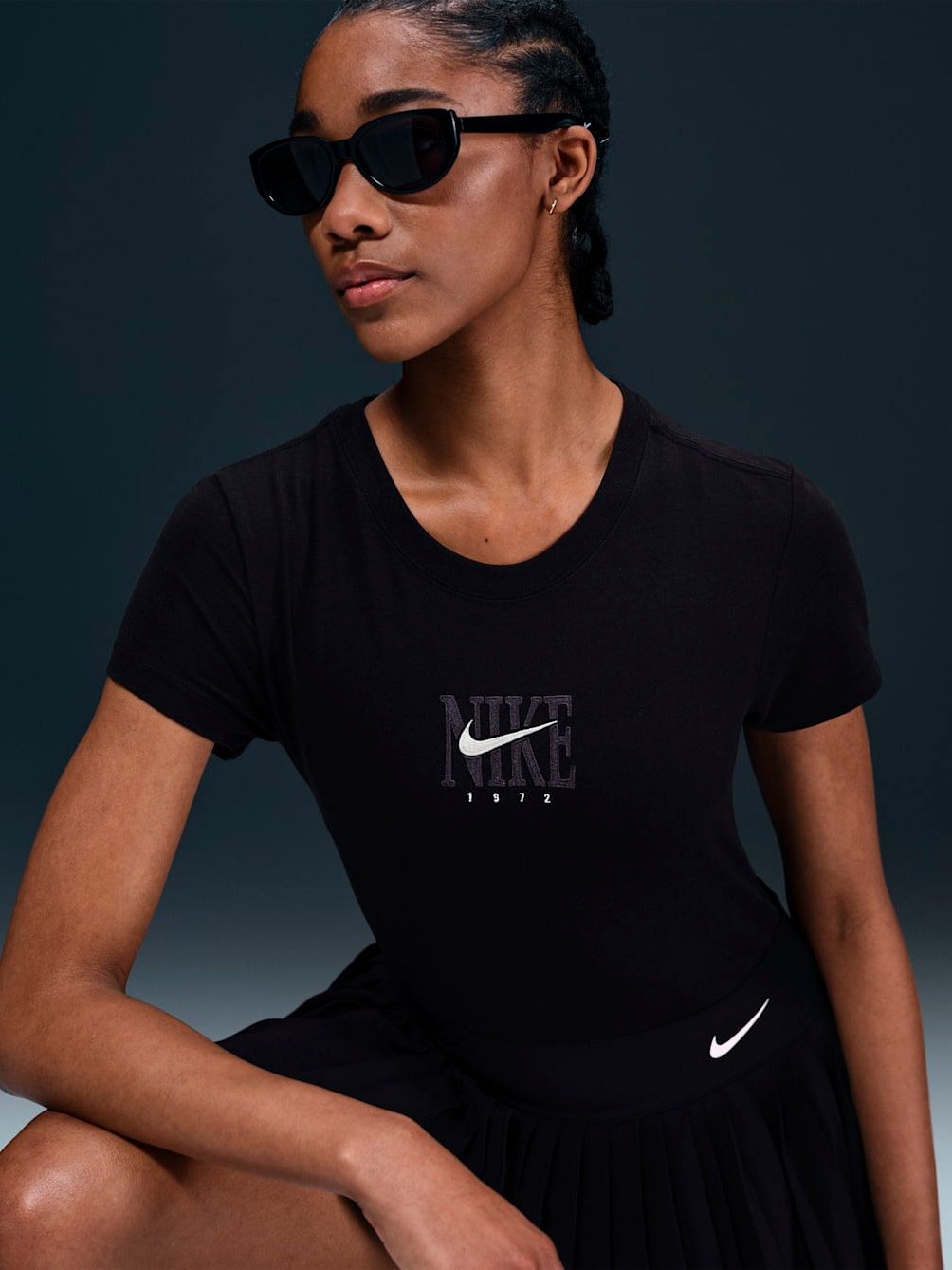 Футболка жіноча Nike Short-Sleeve Slim T-Shirt (IB2444-010) — фото 11