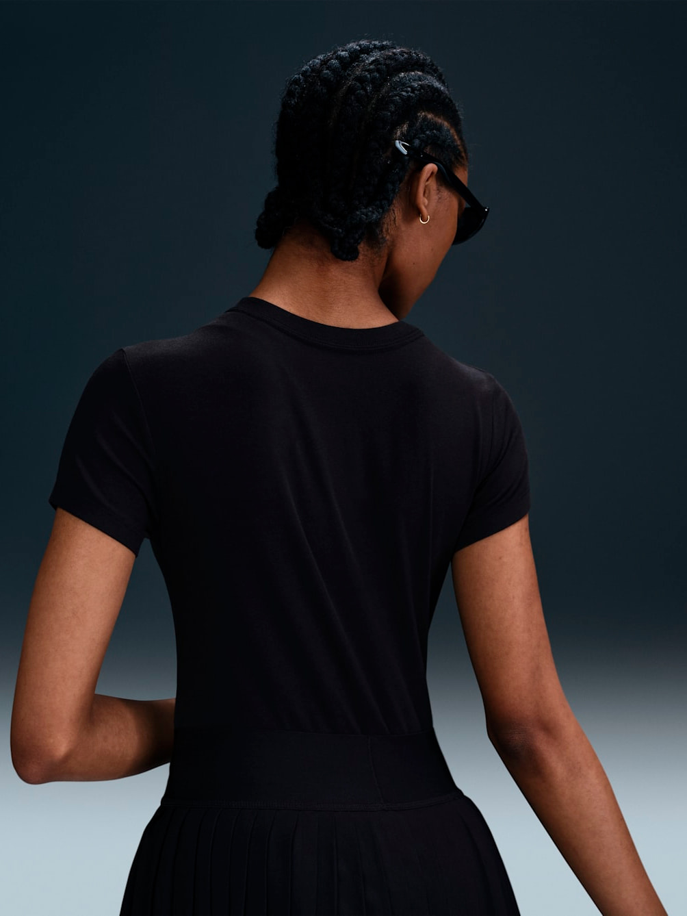 Футболка жіноча Nike Short-Sleeve Slim T-Shirt (IB2444-010) — фото 9