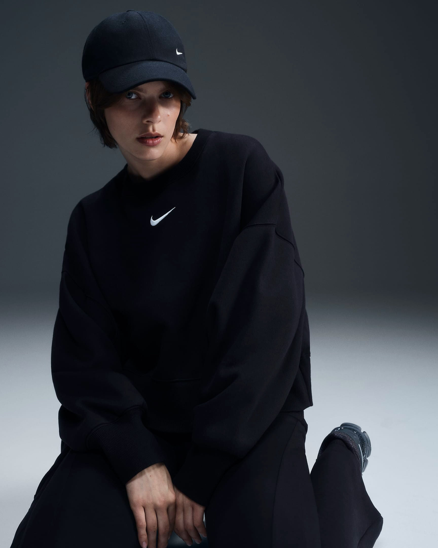 Жіноча толстовка Nike Sportswear Style Fleece Oversized Crew DQ5761-010 — фото 3