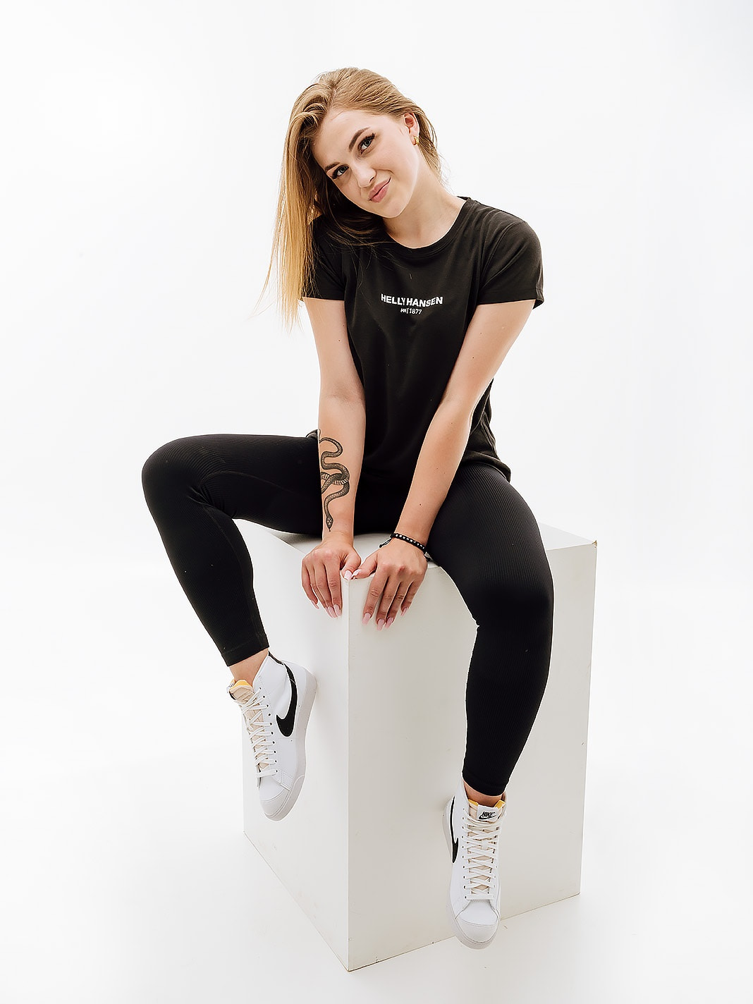 Футболка жіноча Helly Hansen Allure T-Shirt (53970-990) — фото 5