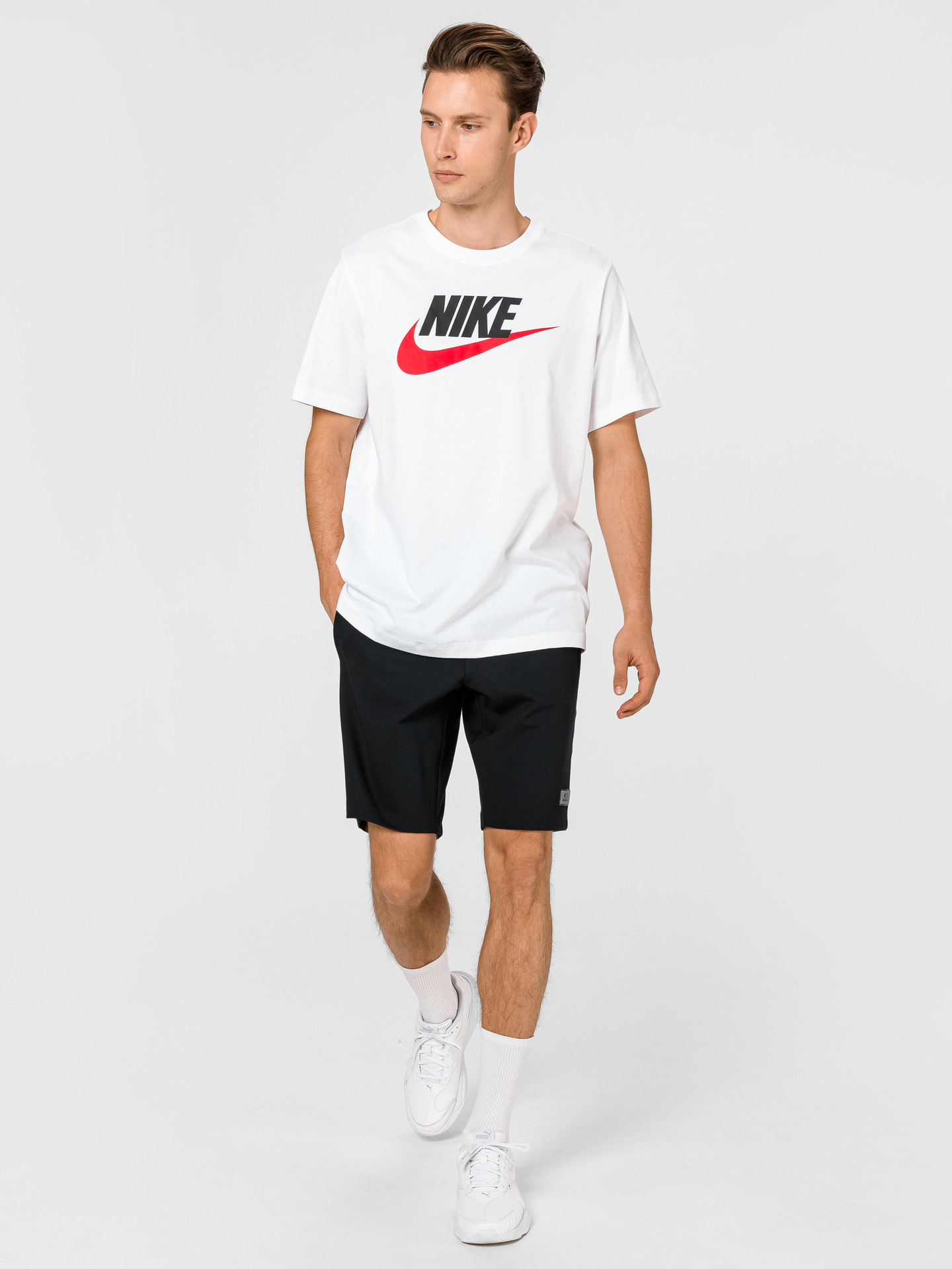 Футболка чоловіча Nike M Nsw Tee Icon Futura (AR5004-100) — фото 4