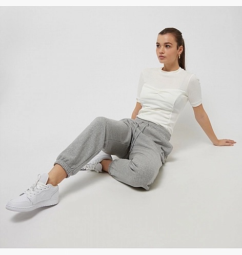 Футболка жіноча Nike Sportswear Twisted (DV8216-133) — фото 4