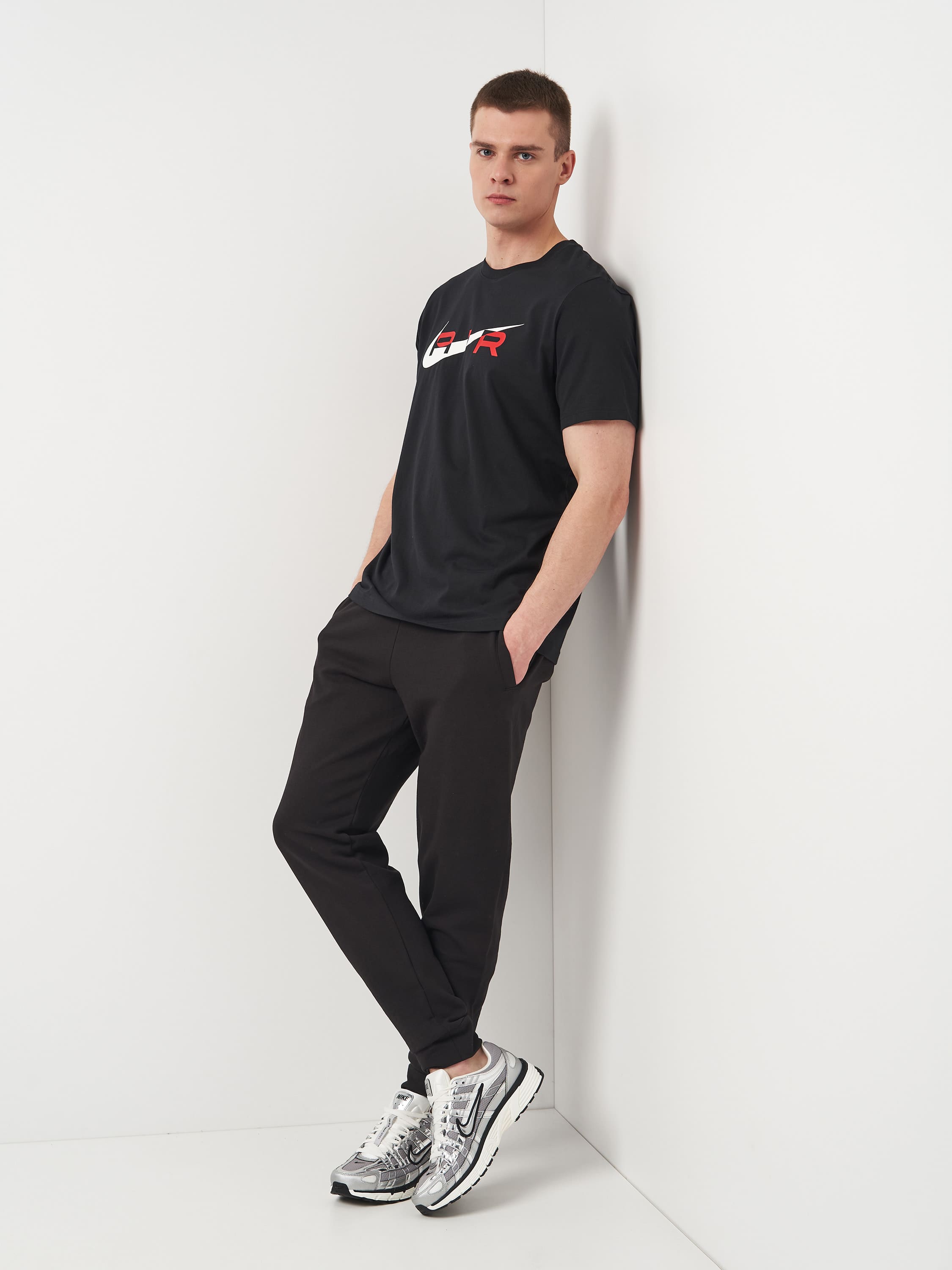Футболка чоловіча Nike M Nsw Sw Air Graphic Tee (FN7704-012) — фото 3