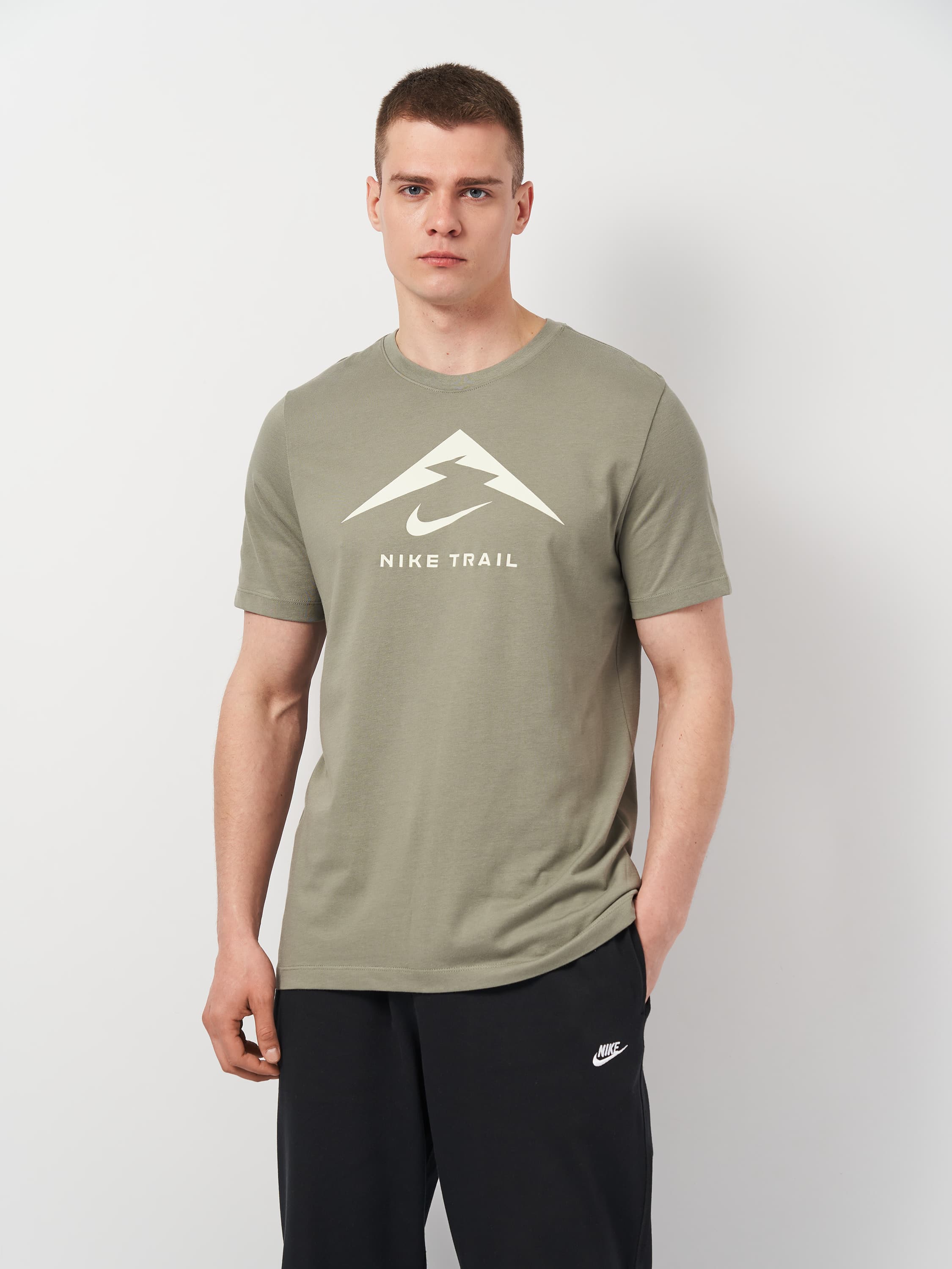 Футболка чоловіча Nike Df Tee Trail Logo (FQ3914-053) — фото 1
