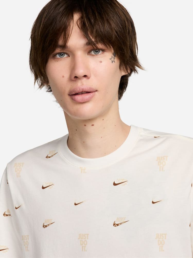 Футболка чоловіча Nike Tee Max 90 12Mo Aop (FQ8036-133) — фото 5
