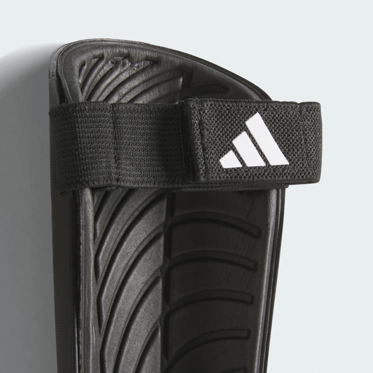 Щитки Adidas TIRO SG TRN — фото 2