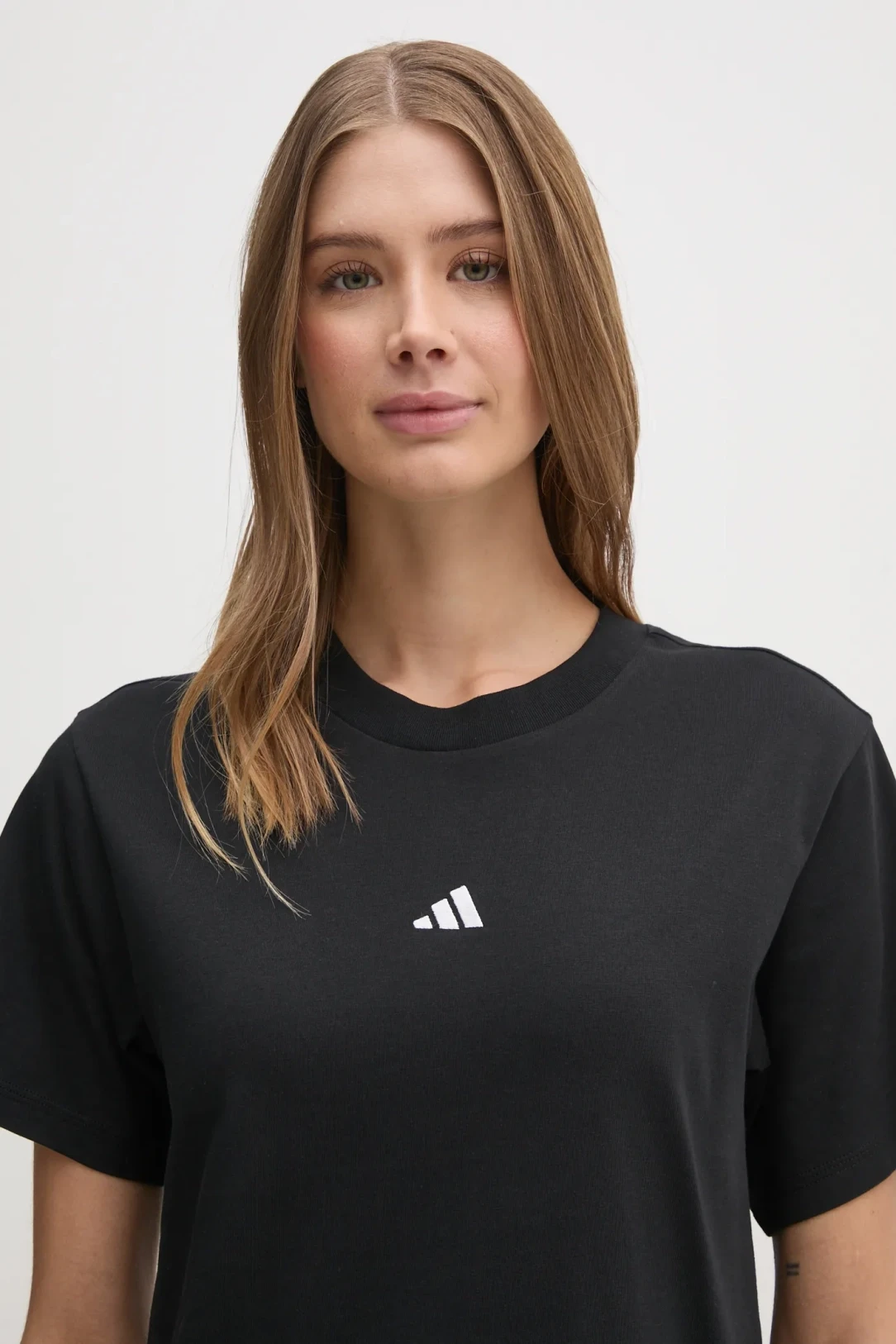 Футболка жіноча Adidas Sl Sj T (JC5943) — фото 4