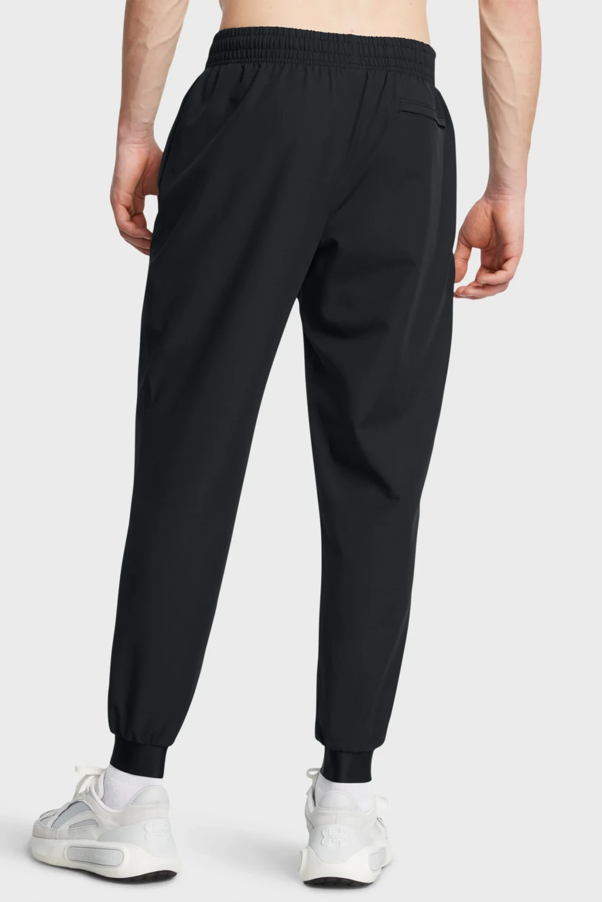 Спортивні штани UA Unstoppable Joggers 1388823-001 Under Armour M Чорний — фото 4