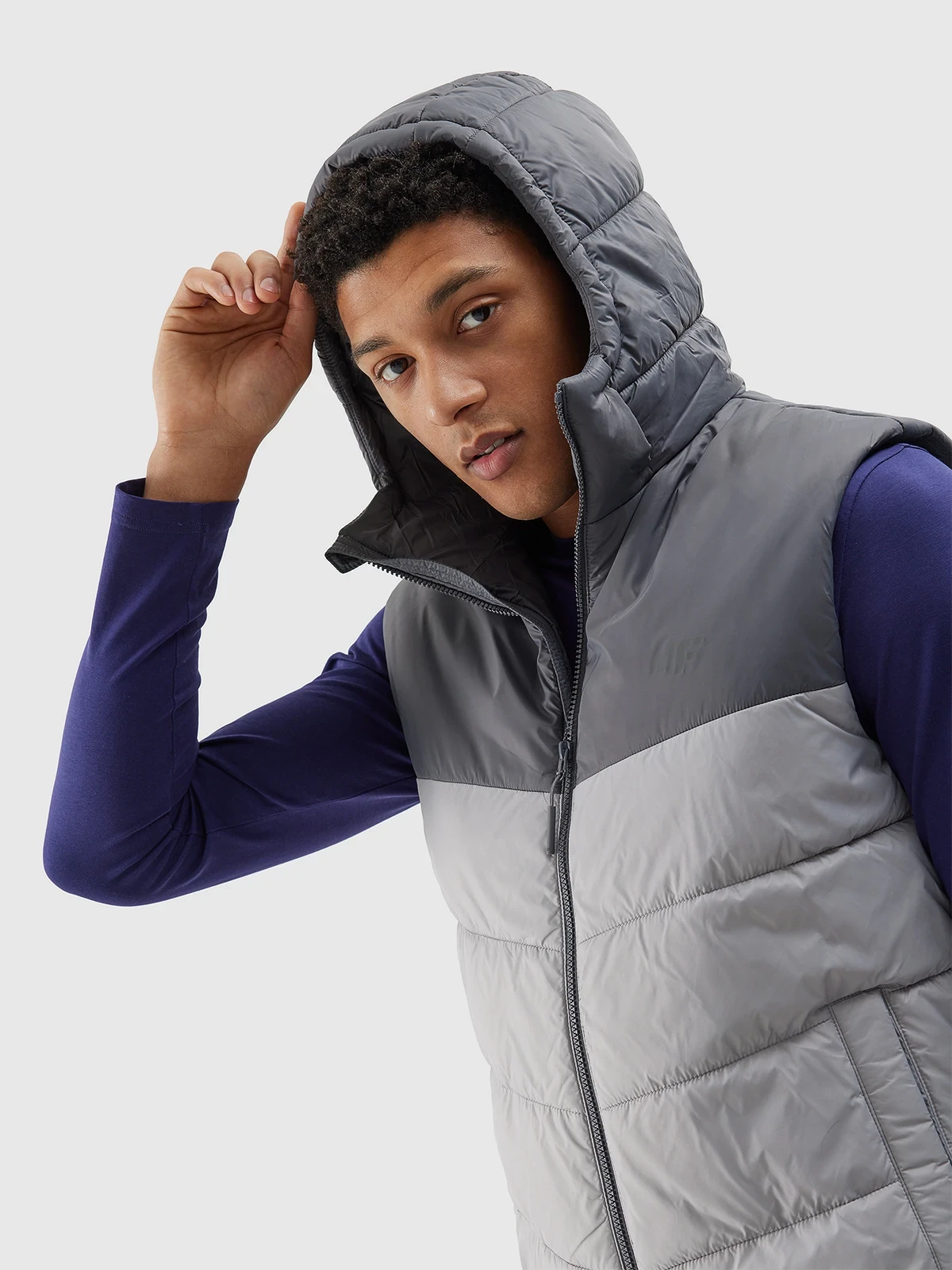 Безрукавка synthetic-fill down vest 4FWSS24TVJAM100-27S 4F XXL Сірий — фото 5