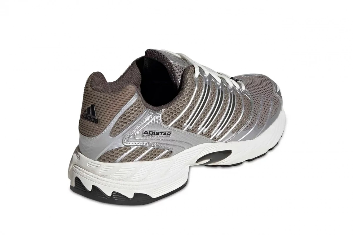 Кросівки ADISTAR CONTROL 3 HQ2723 Adidas 7,5 (41,5) Коричневий — фото 4