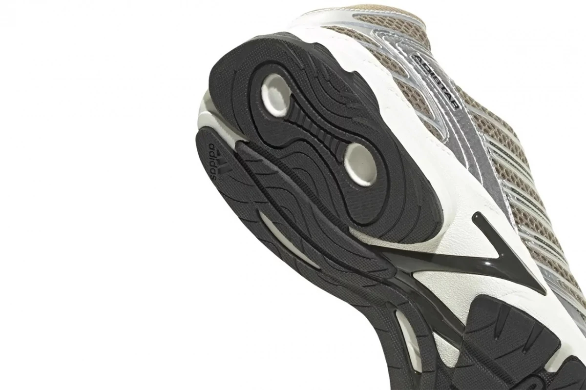 Кросівки ADISTAR CONTROL 3 HQ2723 Adidas 7,5 (41,5) Коричневий — фото 7