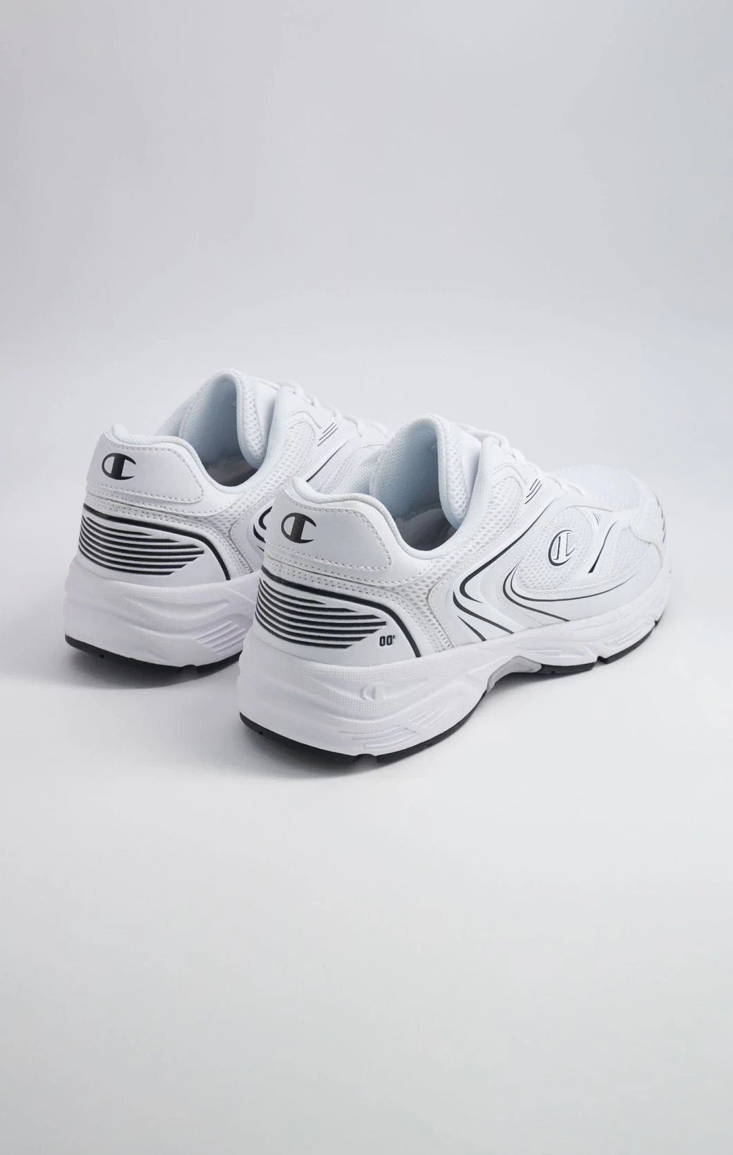 Кросівки run 00 low cut shoe S22314-WW006 Champion 8 (41) Білий — фото 5