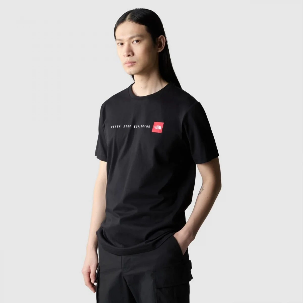 Футболка чоловіча The North Face Never Stop Exploring Tee Black (0A87NSJK31) — фото 1