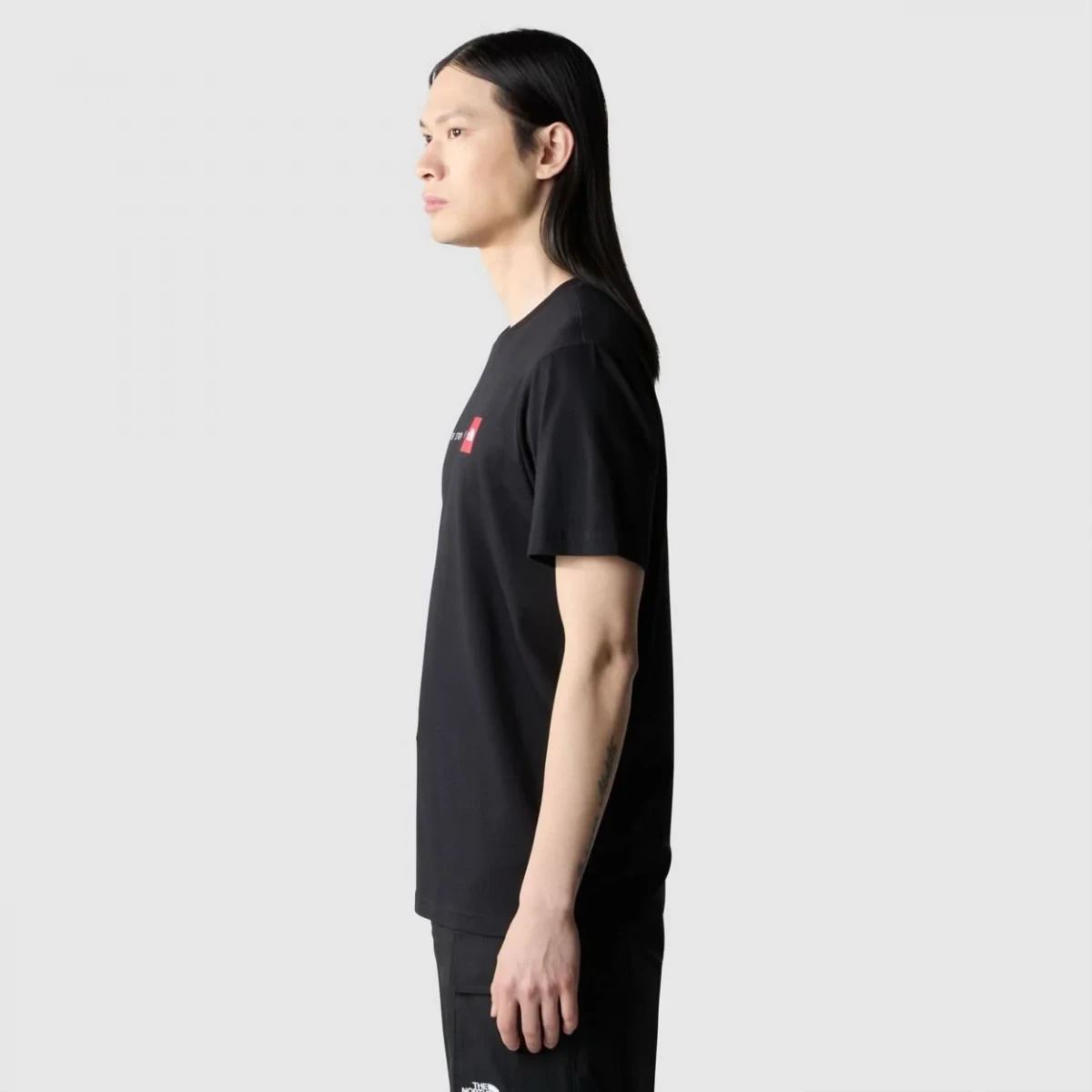 Футболка чоловіча The North Face Never Stop Exploring Tee Black (0A87NSJK31) — фото 3