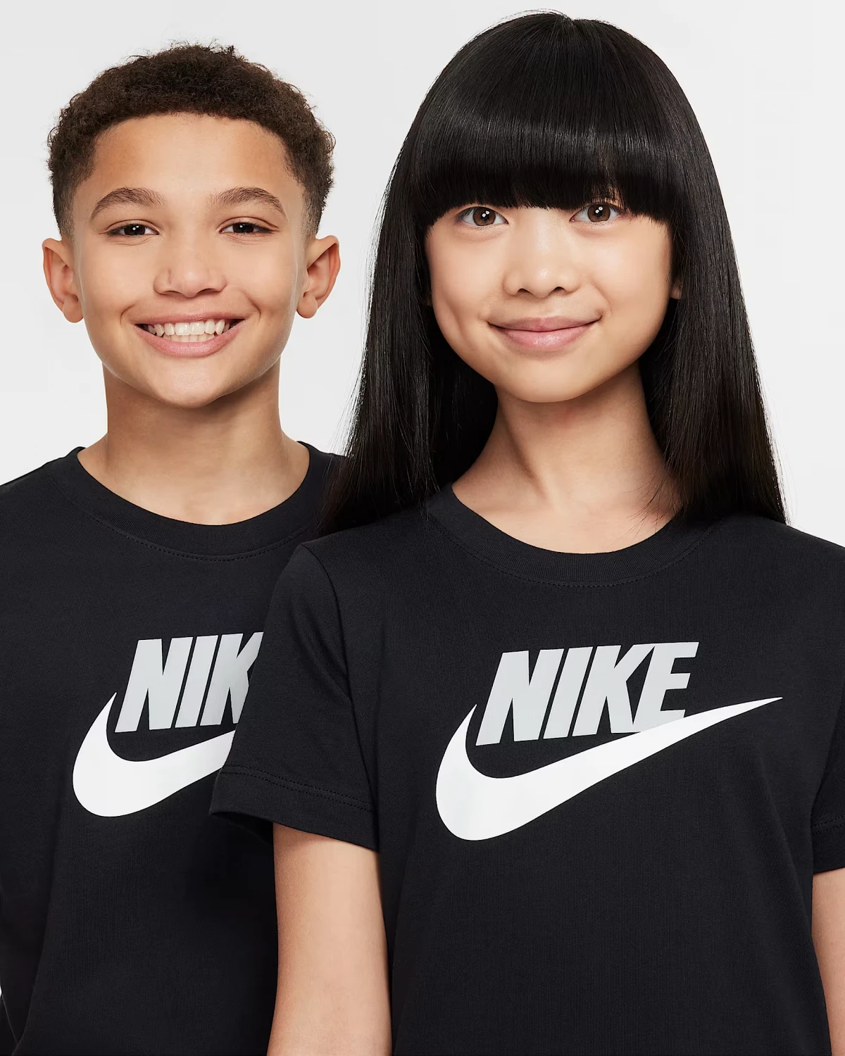 Футболка підліткова K NSW TEE FUTURA HBR FZ5178-010 Nike M Чорний — фото 4