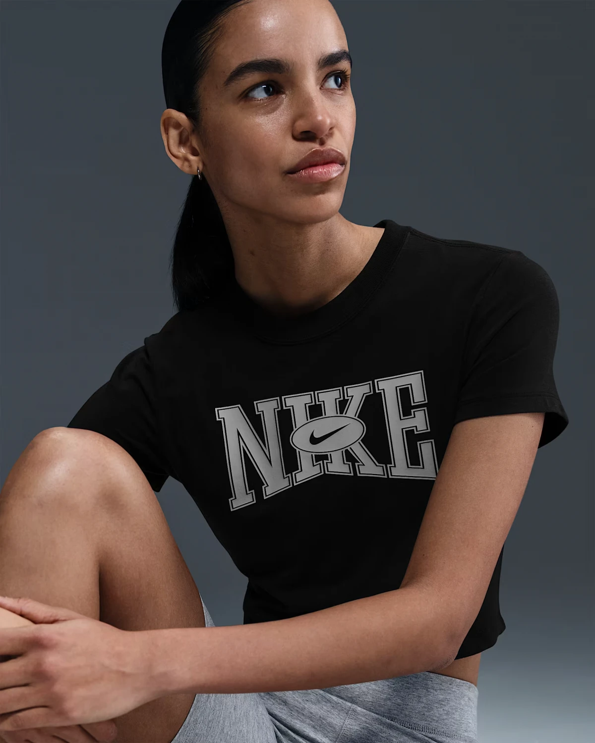 Футболка жіноча Nike Sportswear Slim Cropped T-Shirt Black (HQ1709-010) — фото 4