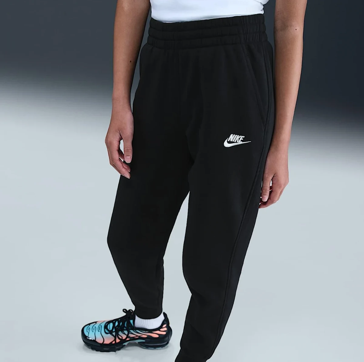 Спортивний костюм дитячий Nike Club Flc Hdy Black (HQ9318-010) — фото 6