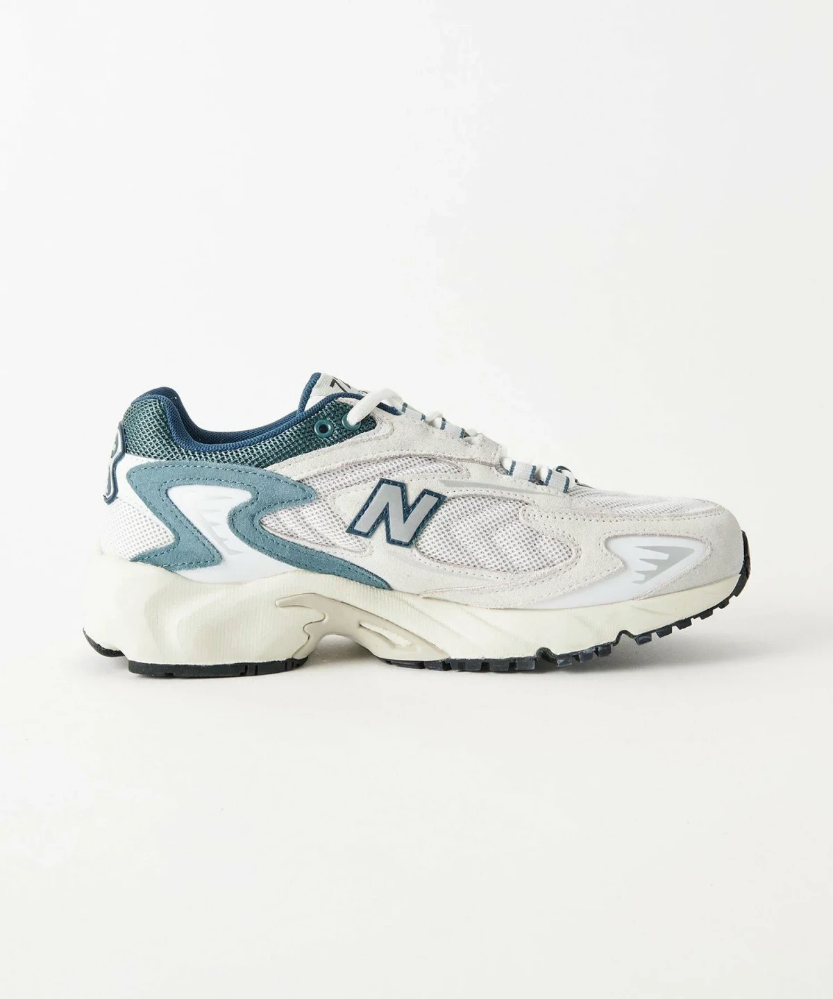 Кросівки New Balance 725 Beige — фото 1
