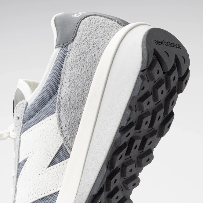 Кросівки New Balance 370 'Grey' — фото 7