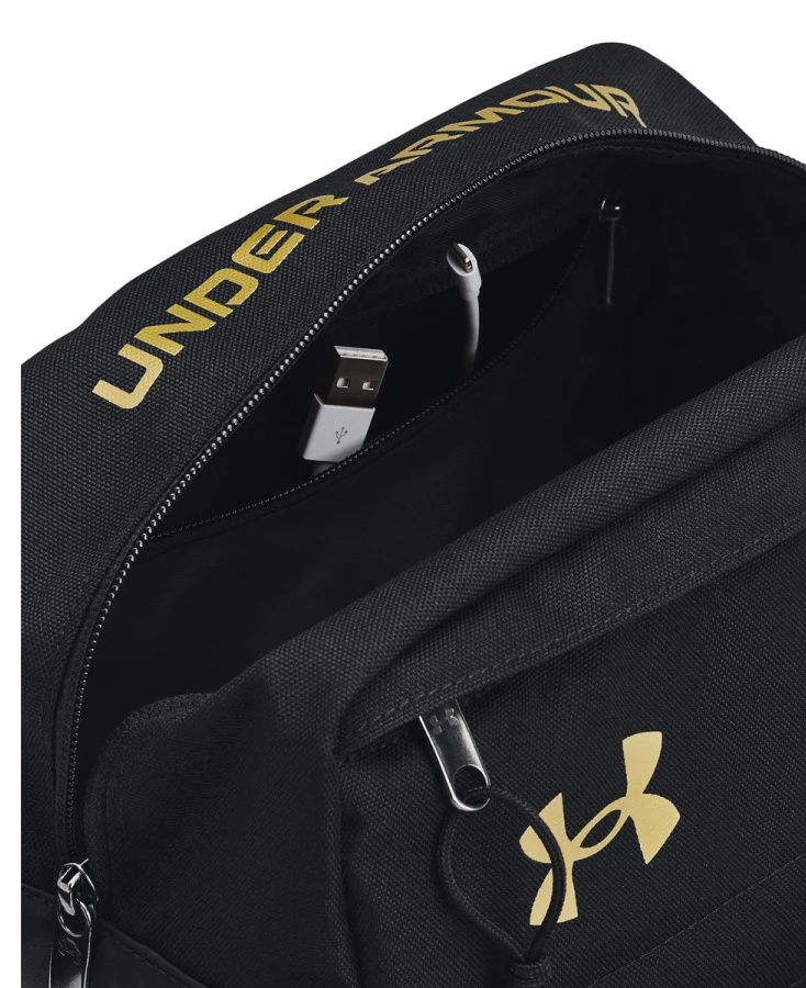 Сумка на пояс UA Contain Travel Kit 4L — фото 6