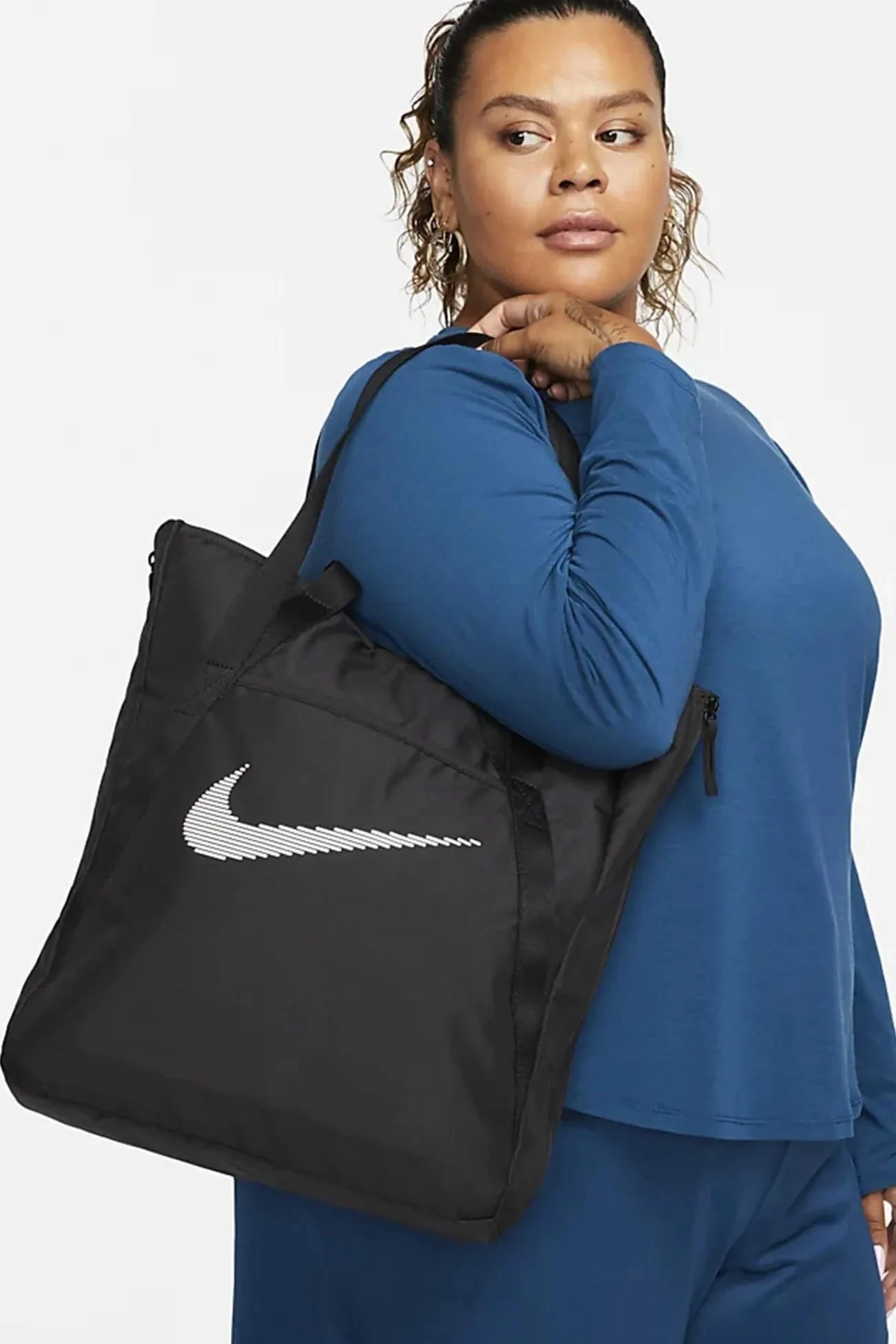 Сумка на плече NK GYM TOTE — фото 7