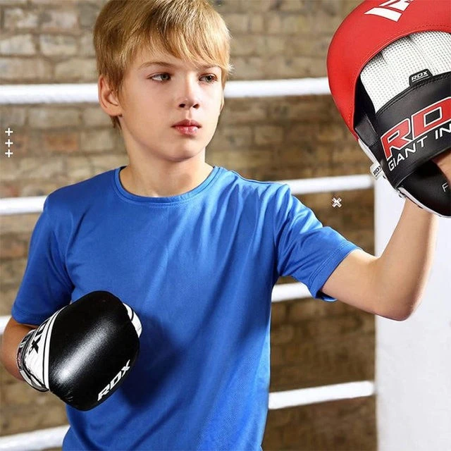 Боксерські рукавиці RDX 4B Robo Kids Red/Black 6 унцій (капа в комплекті) — фото 7