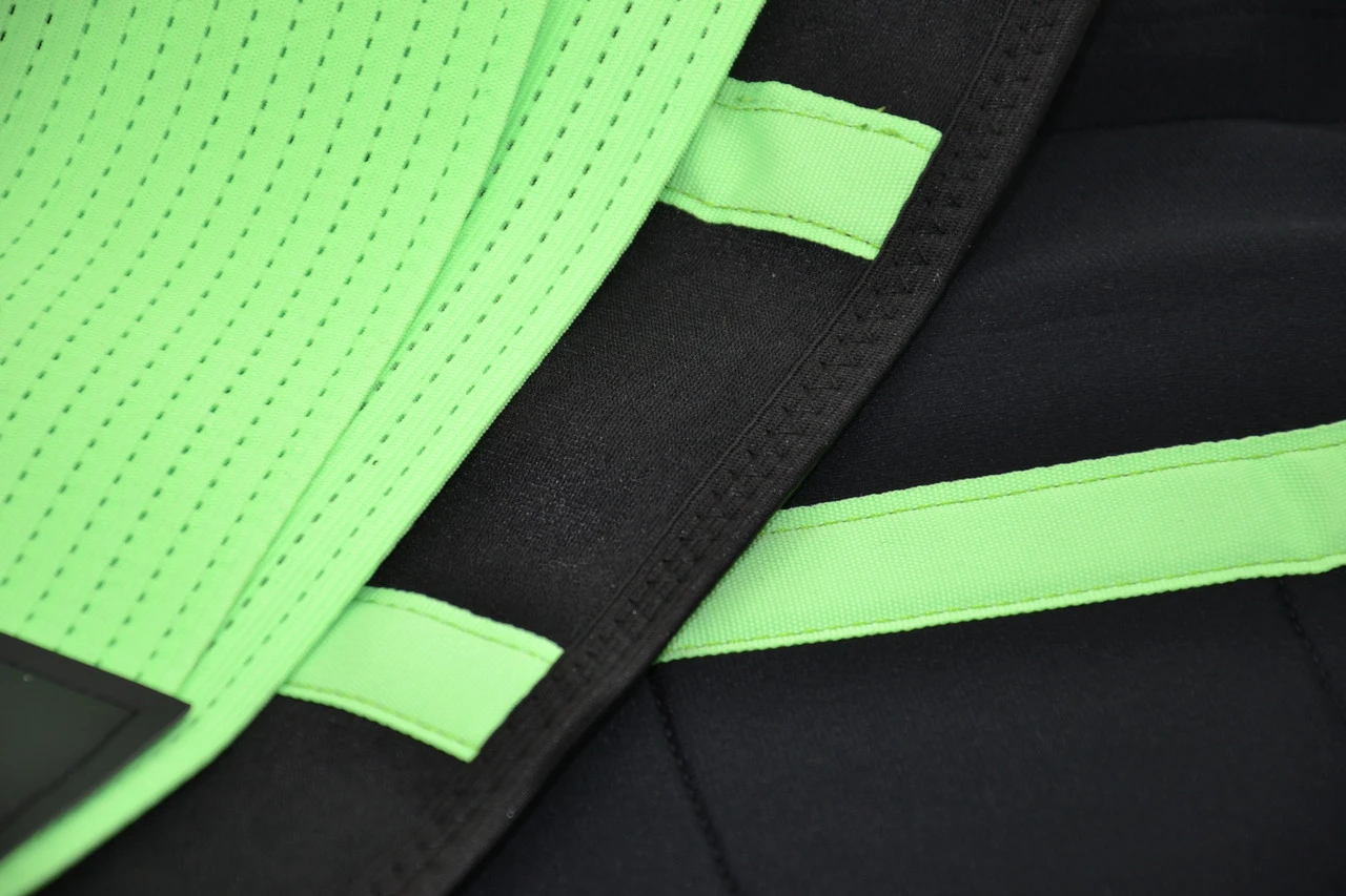 Пояс компресійний MadMax MFA-277 Slimming belt Black/neon green S — фото 8