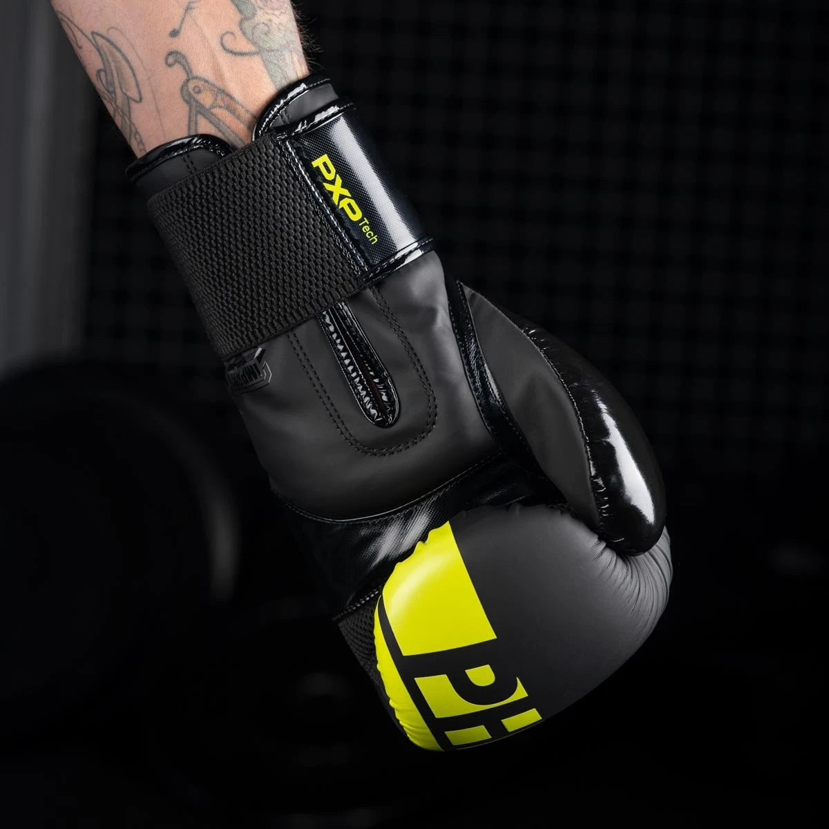 Боксерські рукавиці Phantom APEX Elastic Neon Black/Yellow 14 унцій (Бинти 4м. в подарунок) — фото 8